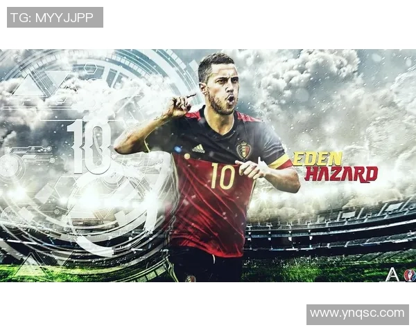 足球明星在绿茵场上挥洒汗水的瞬间与背后的桌面故事